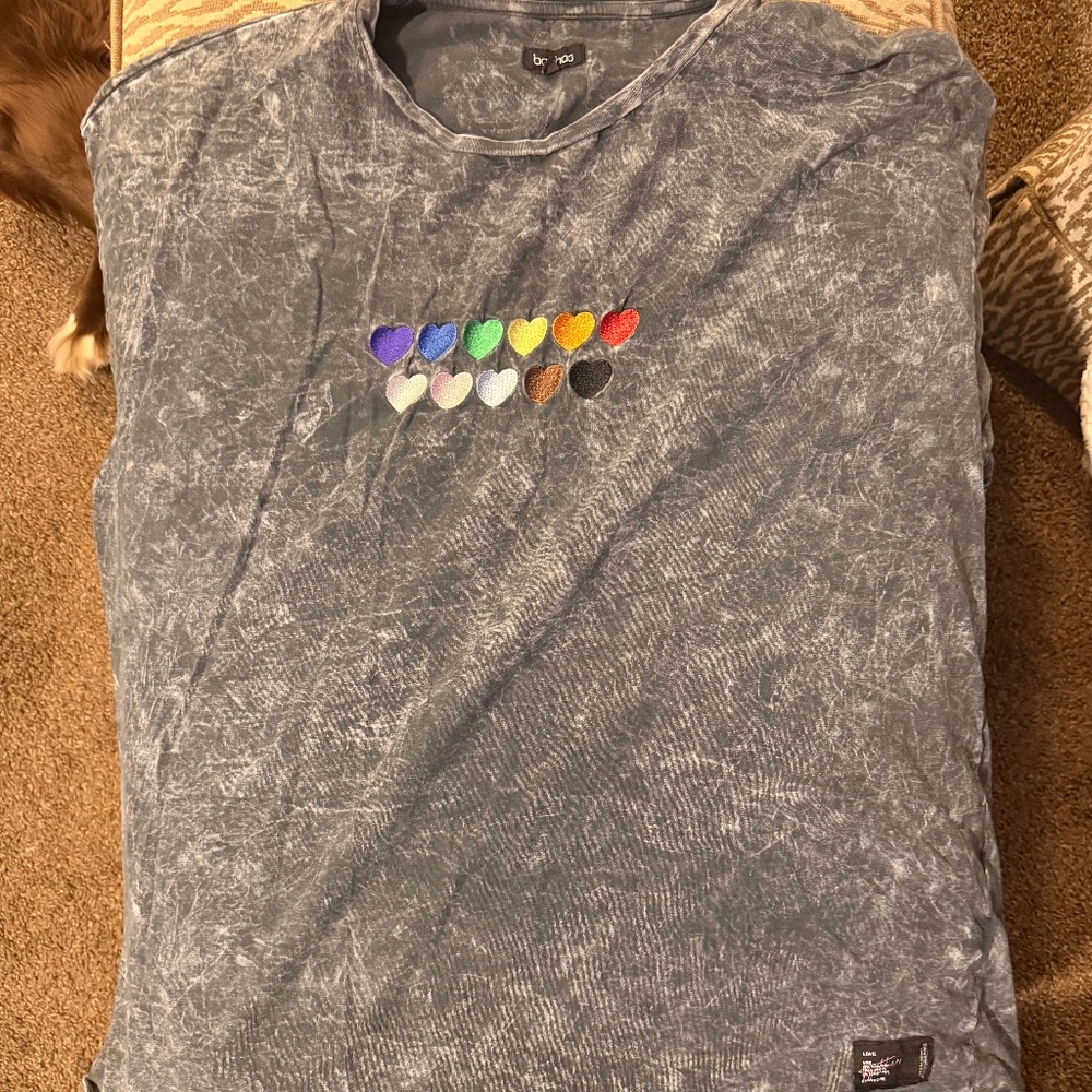 Gray Acid Wash Rainbow Heart Embroidered Tee 4X Plus Size
